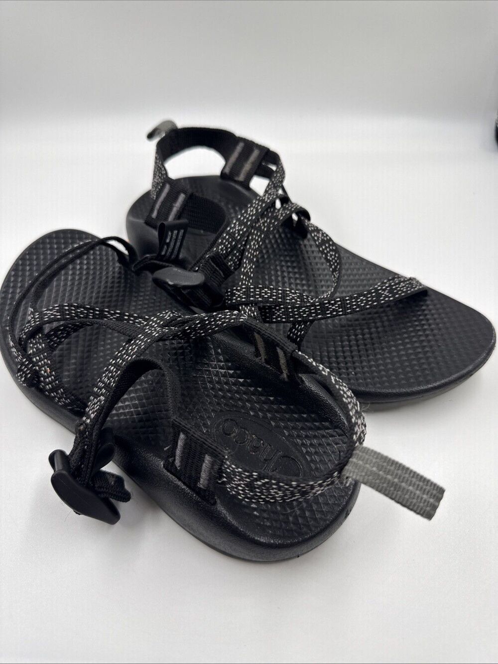 Chaco Performance Footwear Youth Sandals Size 4 US Black